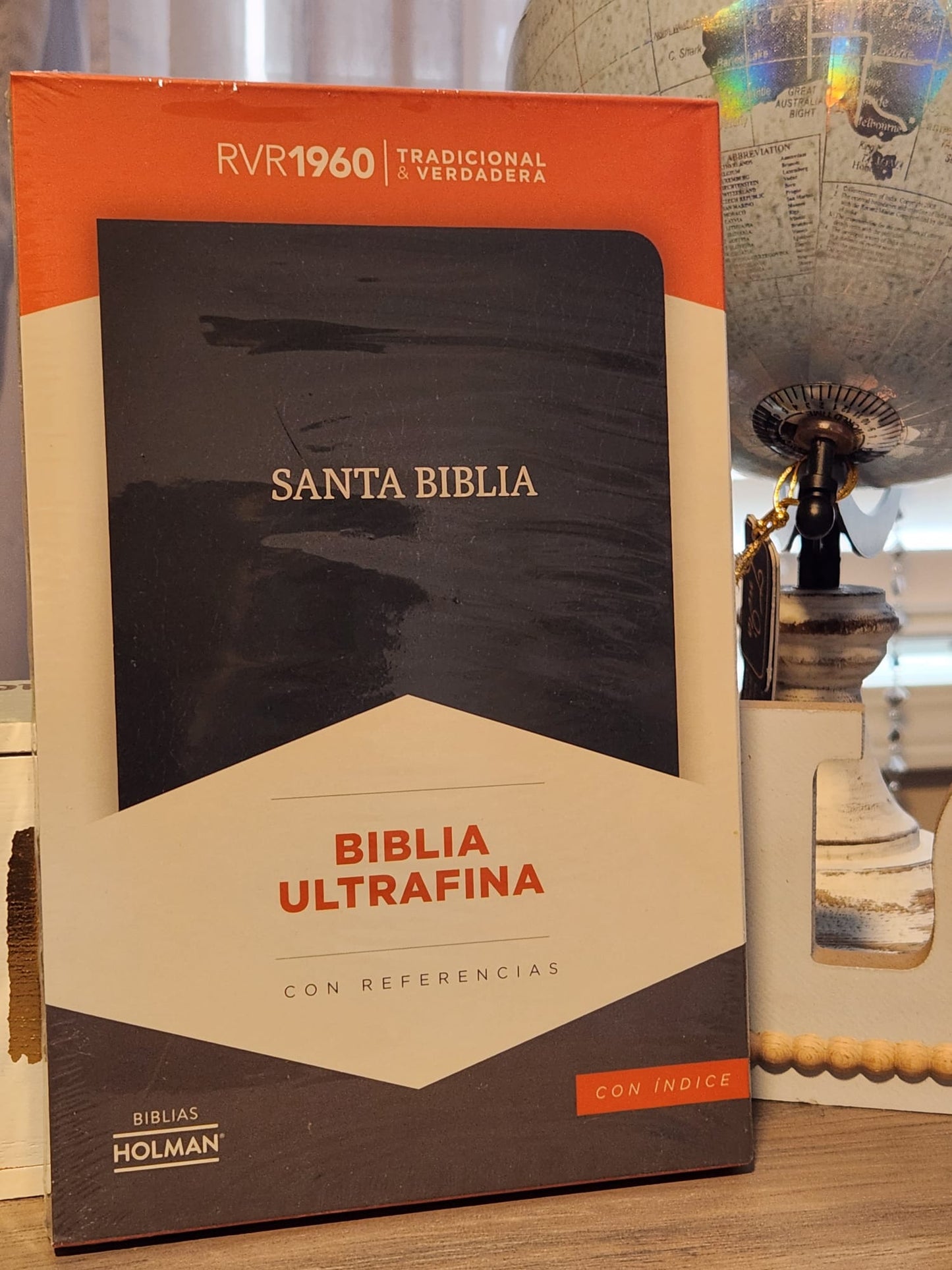 Biblia RVR 1960 Ultrafina Negra Piel Fabricada